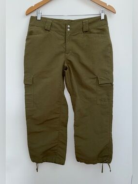 THE NORTH FACE cargo kaki capri size 6